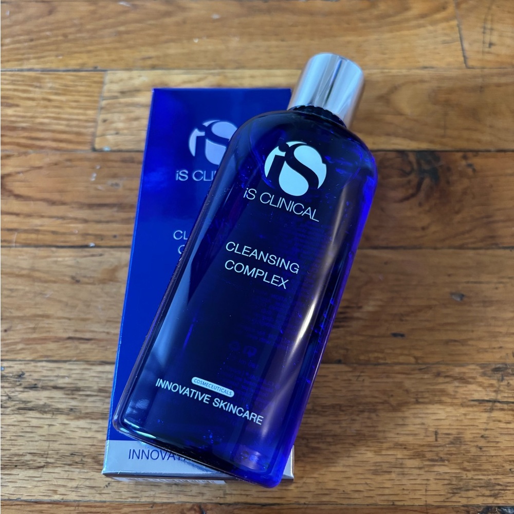 IS Clinical Cleansing Complex